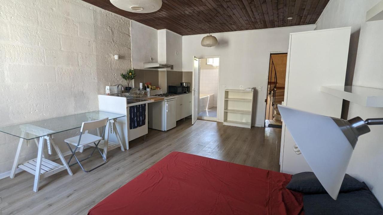 Hypercentre, Place Pie, Residence Amphoux Charmants Appartements Ou Studio Proche De La Gare Parkings Et Palais Des Papes Avignon Kültér fotó